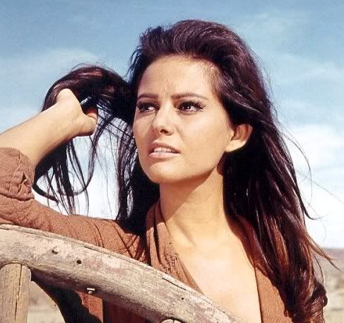 claudia_cardinale_gallery_1.jpg