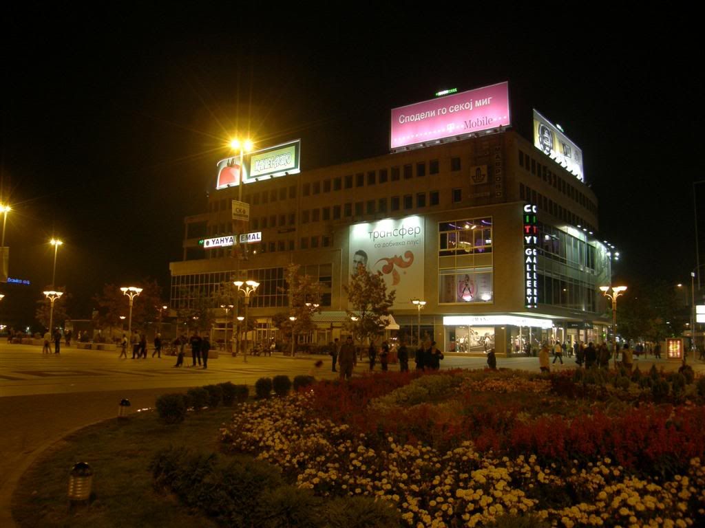 http://i288.photobucket.com/albums/ll164/volanskopje/32Large-2.jpg?t=1224206338