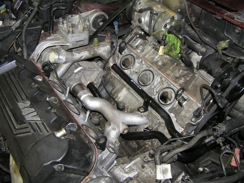 IMAGE(http://i288.photobucket.com/albums/ll171/Citrophile/XM%2024v%20engine/P8030021.jpg)