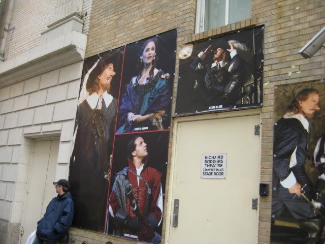 re: Where's the stage door? thread