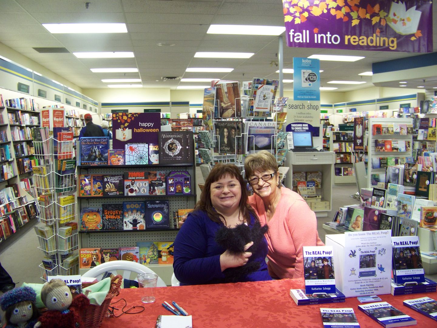 1stbooksigning009.jpg