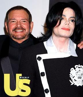 Michael Jackson e o Dr. Arnold Klein juntos na revista US Weekly Michael Jackson e o Dr. Arnold Klein juntos na revista US Weekly