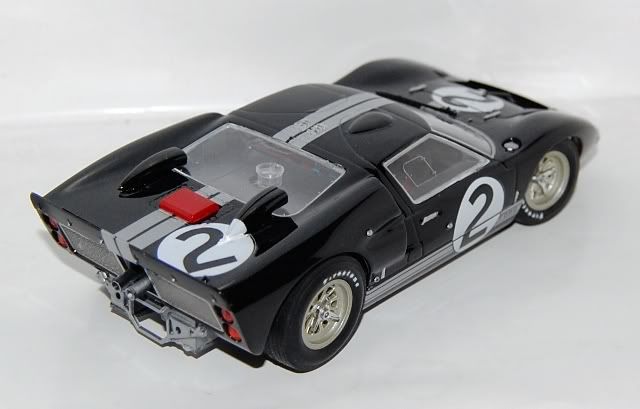 FordGT40LeMans7.jpg
