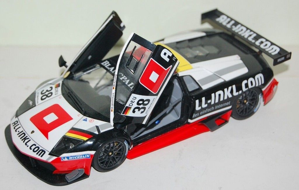 Lamborghini%20Murcielago%20670-4%20RSV%2