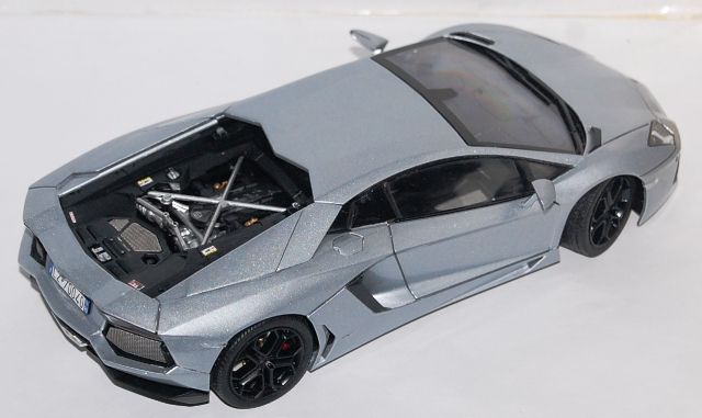 LamborghiniAventadorLP700-410_zpse9f5ab2