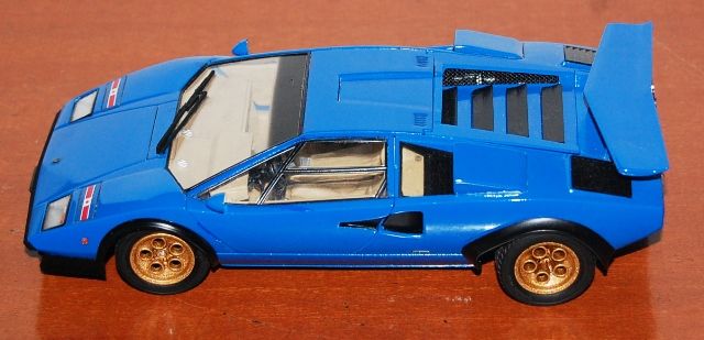 LamborghiniCountachLP500SWalterWolf26_zp