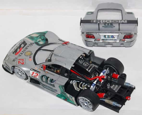 MercedesBenzCLK-GTRTeamCLKSportswear9_zp