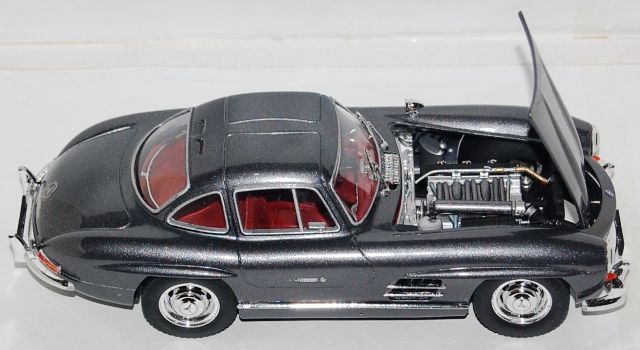 MrecedesBenz300-SLGullwing4_zps843147cd.