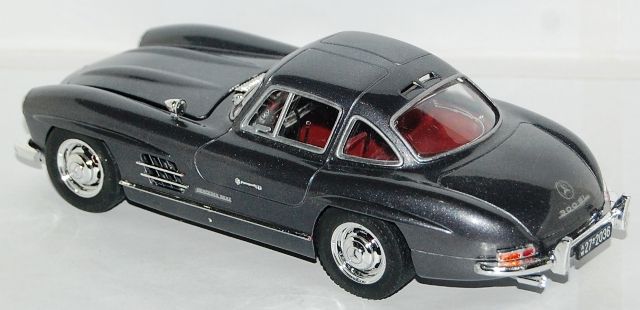 MrecedesBenz300-SLGullwing8_zpsaa50148b.