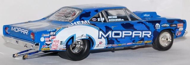 PlymouthRoadRunnerPro-StockMoparRacing8_