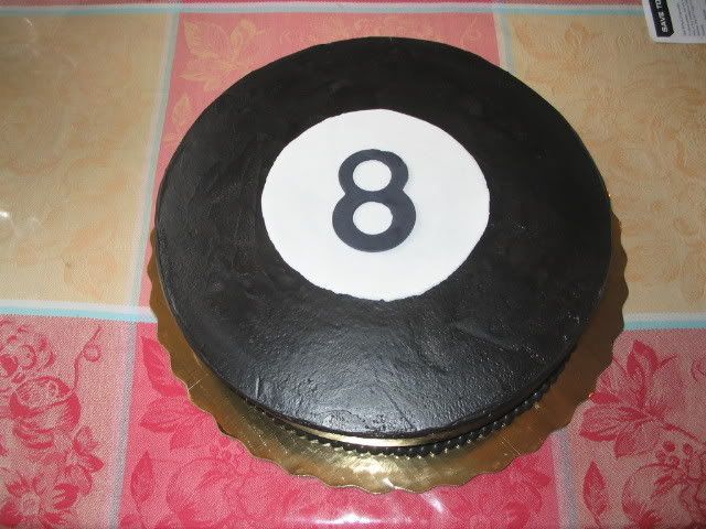 eight ball cake