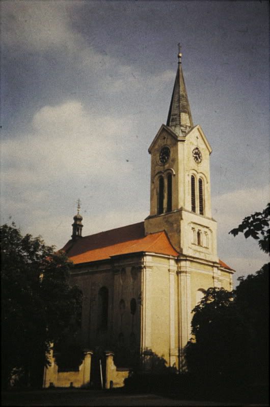 kostel sv. Vaclava v Lazove (stav v lete roku 1987)