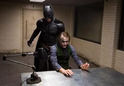 batman_and_joker_interrogation_2.jpg