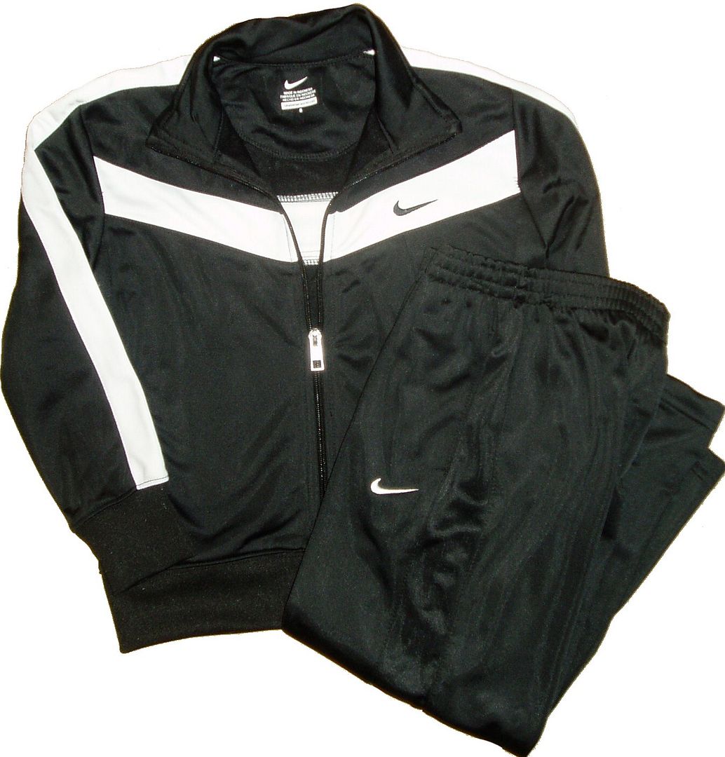 nike 2 piece jogging suit