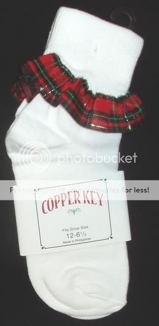 socks white red plaid 8 9½ shoe size 12 6½ heel to toe is 5 ½